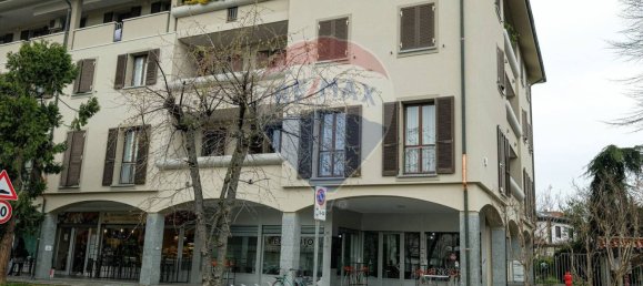 Коммерческая недвижимость с 1 комнатой в Урньяно, Италия № 132676 28