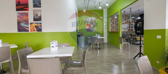 Коммерческая недвижимость с 1 комнатой в Урньяно, Италия № 132676 18