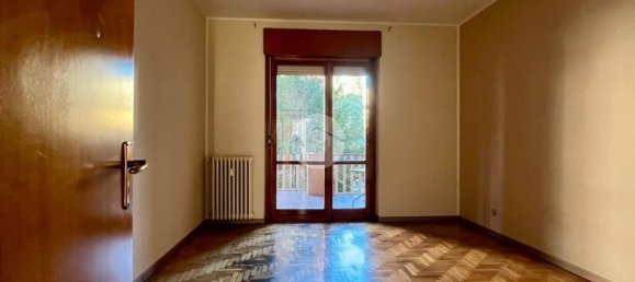 4 rooms Apartment in Asti, Italy No. 223047 16