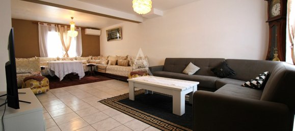 4 bedrooms House in Blois, France No. 65748 2