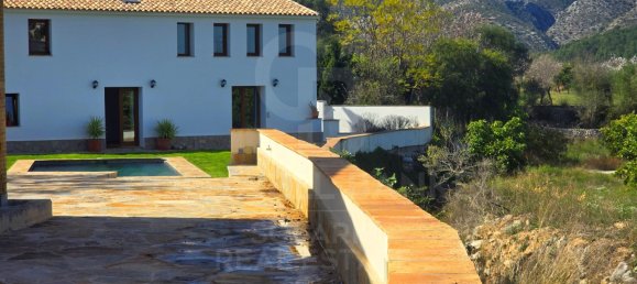 5 bedrooms House in Orba, Spain No. 82429 18