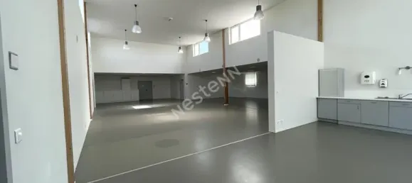 476m² Commercial property in Morhange, France No. 220199 11