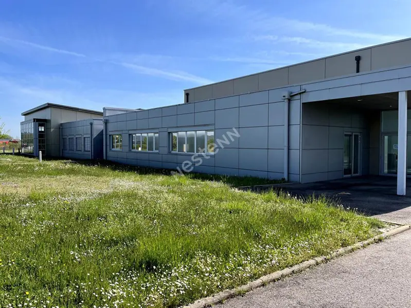 476m² Commercial property in Morhange, France No. 220199