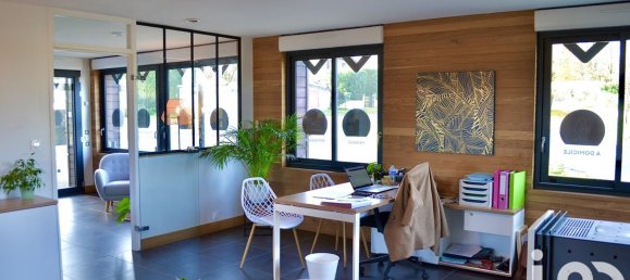 Дом с 6 комнатами в Ле Блан, Франция № 38567 2