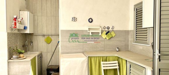 4غرفة منزل في Santa Croce Camerina, Italy رقم 75938 3