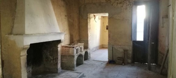 5غرفة شقة في Dragoni, Italy رقم 128989 2