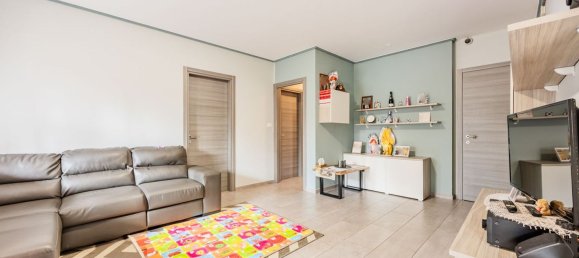 Квартира с 3 комнатами в Фоссано, Италия № 158298 22