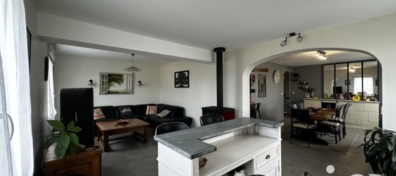 4 Schlafzimmer Haus in Savigne-sur-Lathan, France, Nr. 71370 8