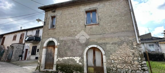 Casa de 3 habitaciónes en Montesarchio, Italy No. 234017 9