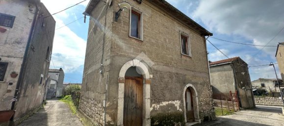 Casa de 3 habitaciónes en Montesarchio, Italy No. 234017 23