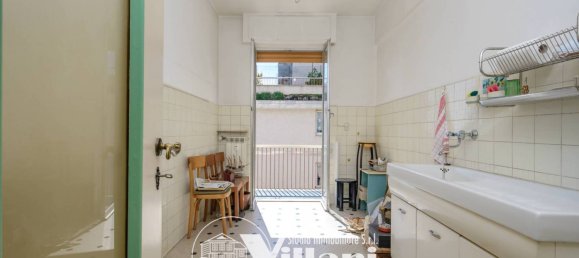 4 chambres Appartement à Genoa, Italy No. 12349 37