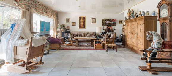 7 rooms House in Harburg, Germany No. 172705 4