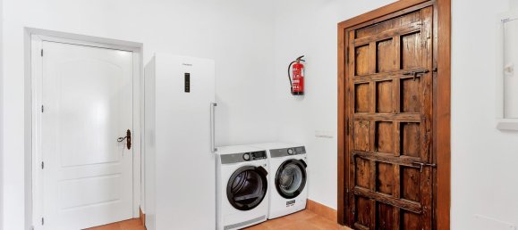 5 غرف نوم فيلا في Cadiz, Spain رقم 26953 28