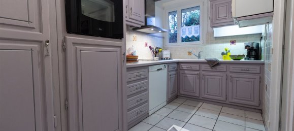 3 bedrooms House in Jouy-le-Moutier, France No. 162304 6