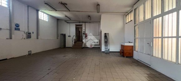 5غرفة عقار تجاري في Desio, Italy رقم 107860 8