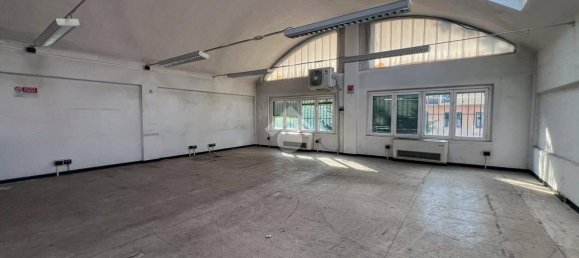 5غرفة عقار تجاري في Desio, Italy رقم 107860 6