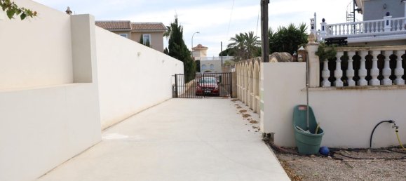 5 bedrooms House in Ciudad Quesada, Spain No. 188392 16