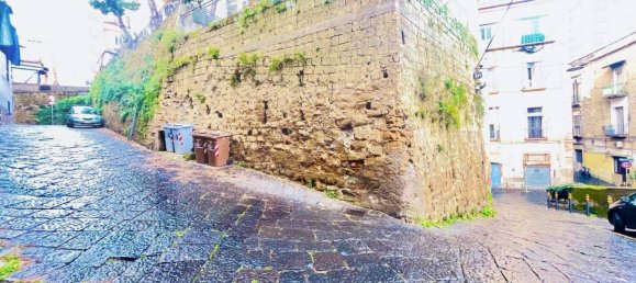 2 bedrooms Apartment in Naples, Italy No. 21970 11