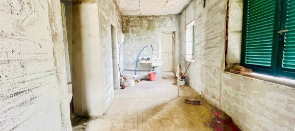 2 bedrooms Apartment in Naples, Italy No. 21970 6