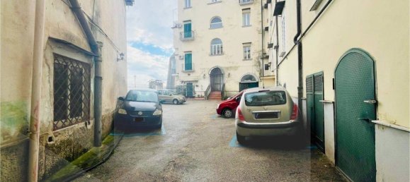 2 bedrooms Apartment in Naples, Italy No. 21970 15