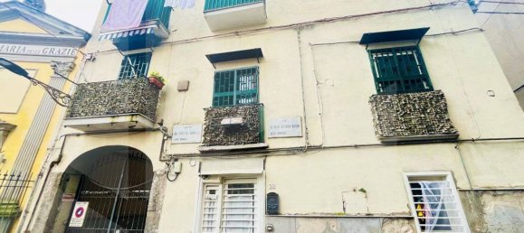 2 bedrooms Apartment in Naples, Italy No. 21970 8