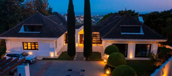 Villa de 4 dormitorios en La Quinta, Spain No. 26727 8