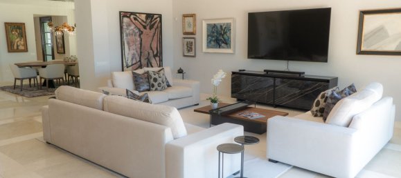 Villa de 4 dormitorios en La Quinta, Spain No. 26727 17