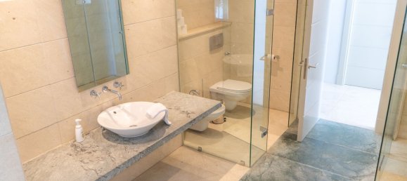 Villa de 4 dormitorios en La Quinta, Spain No. 26727 29