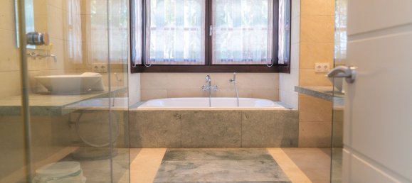 Villa de 4 dormitorios en La Quinta, Spain No. 26727 30