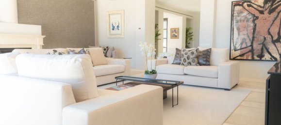 Villa de 4 dormitorios en La Quinta, Spain No. 26727 18