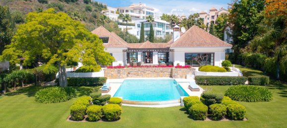 Villa de 4 dormitorios en La Quinta, Spain No. 26727 6