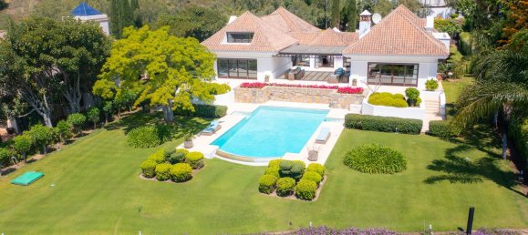 Villa de 4 dormitorios en La Quinta, Spain No. 26727 46