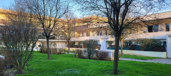 2 bedrooms Apartment in Epernon, France No. 48372 19