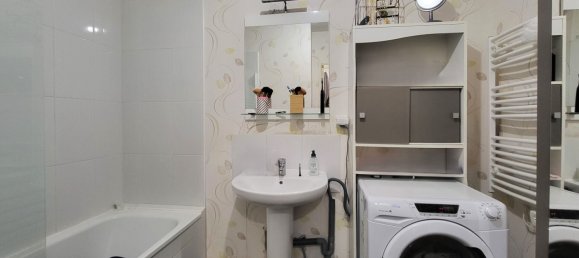 2 bedrooms Apartment in Epernon, France No. 48372 7