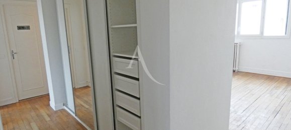 3 bedrooms Apartment in Neuilly-sur-Marne, France No. 180092 5