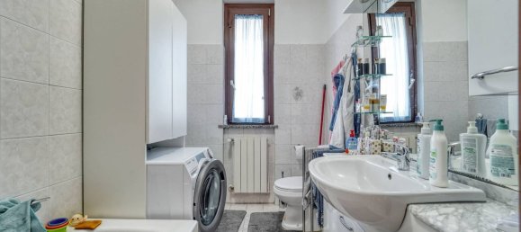 Apartamento de 3 habitaciónes en Mulazzano, Italy No. 298871 17