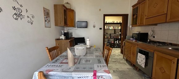 4غرفة شقة في Foggia, Italy رقم 26018 26