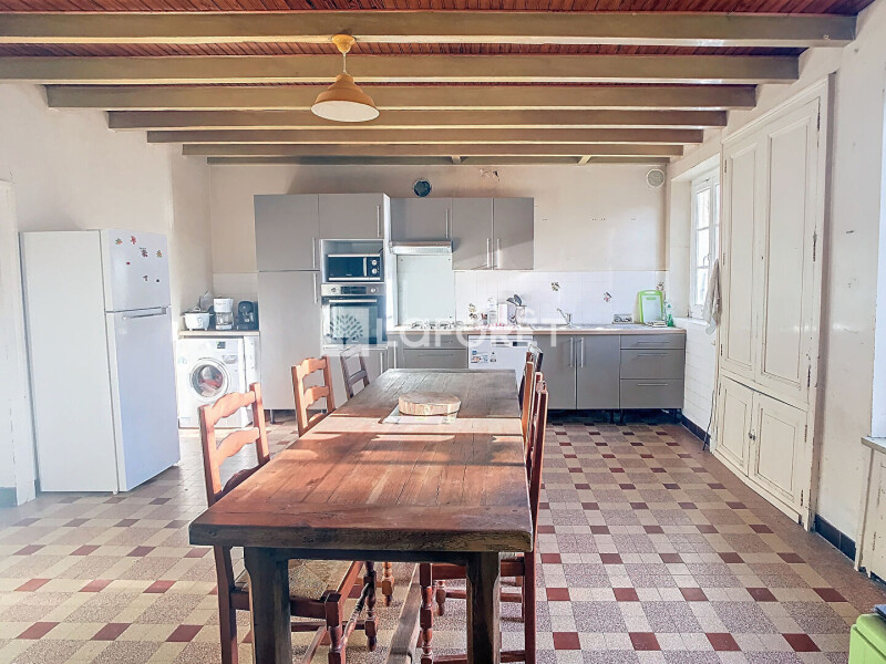 Casa de 2 dormitorios en Villerbon, France No. 157848