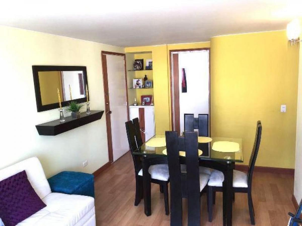 Дом с 2 спальнями в Богота, Колумбия № 10891