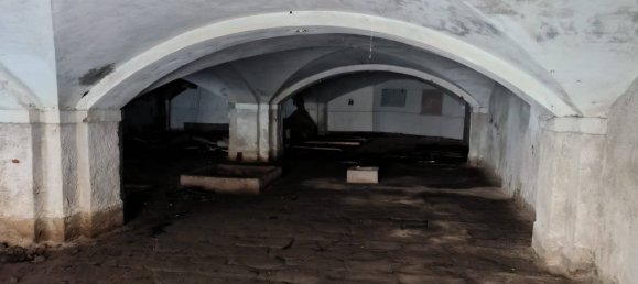 285m² Warehouse in Livorno, Italy No. 85587 9