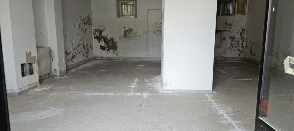 100m² Commercial property in Potenza, Italy No. 313269 4