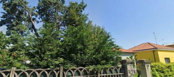 6 bedrooms Villa in Vaprio d'Adda, Italy No. 279144 8