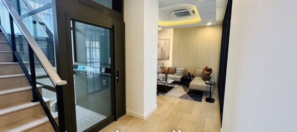 5 bedrooms Cafe / restaurant in Bangkok, Thailand No. 21512 5