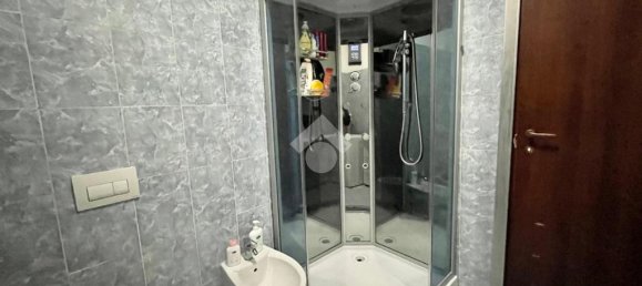 Квартира с 3 спальнями в Арозио, Италия № 237304 15