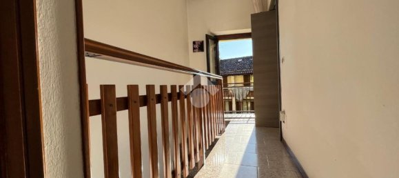 Квартира с 3 спальнями в Арозио, Италия № 237304 17