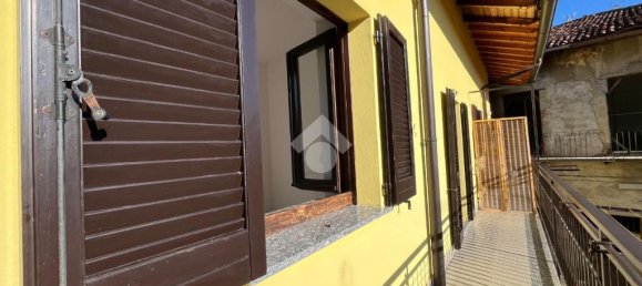 Квартира с 3 спальнями в Арозио, Италия № 237304 3