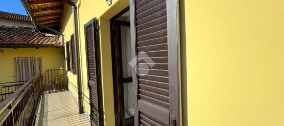 Квартира с 3 спальнями в Арозио, Италия № 237304 4