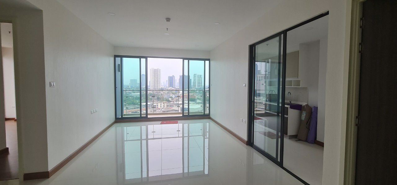 2 bedrooms Condo in Khlong San, Thailand No. 4621