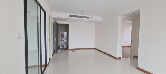 2 bedrooms Condo in Khlong San, Thailand No. 4621 2