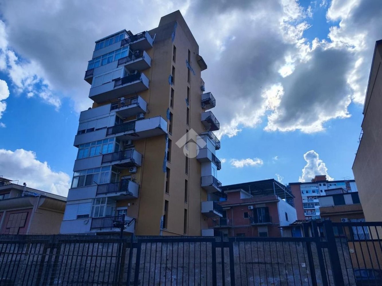 5 bedrooms Apartment in Palermo, Italy No. 336813